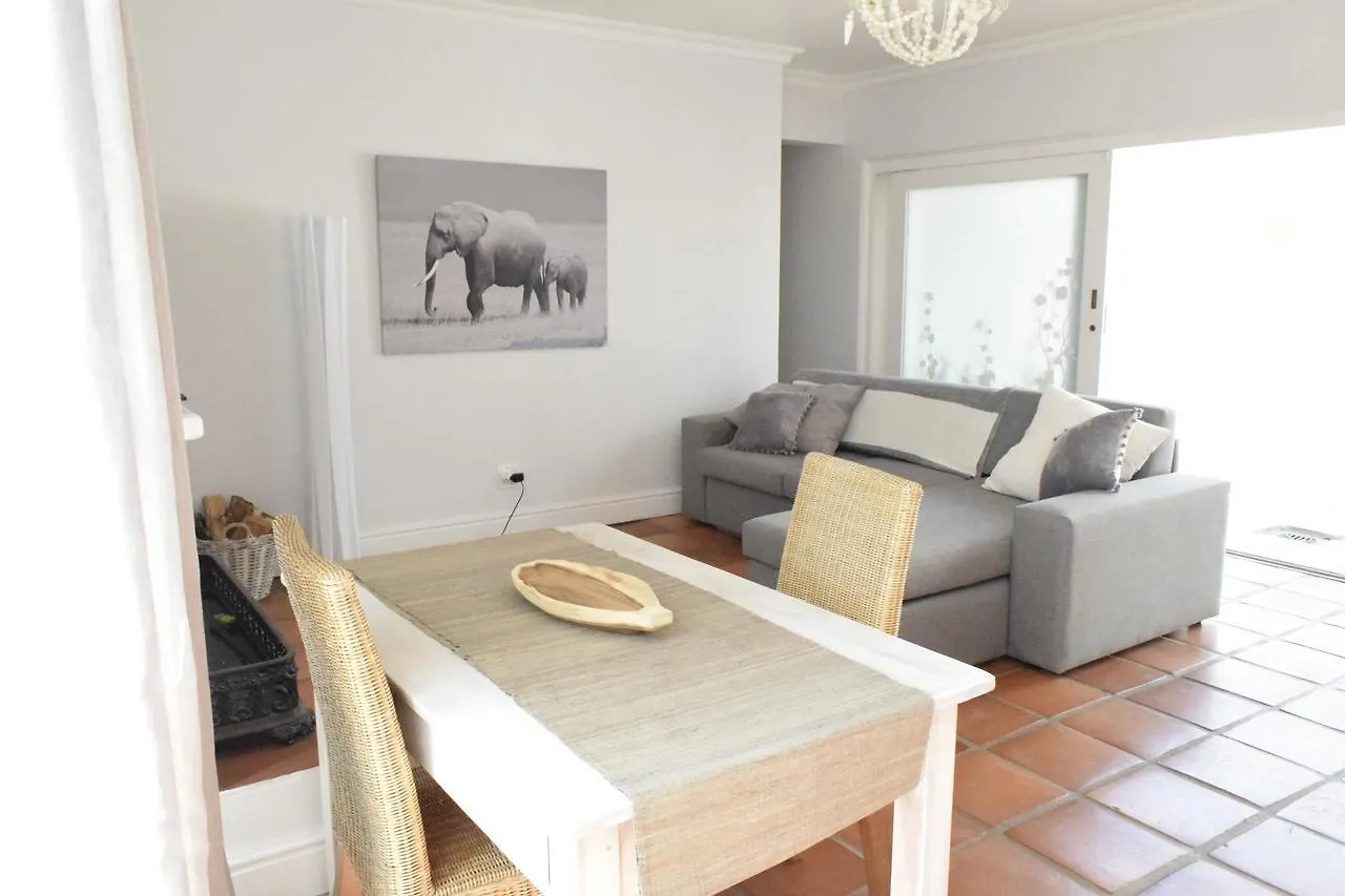 Acquavitae Guest House Κέιπ Τάουν